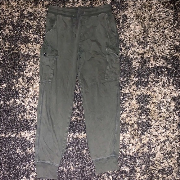 aerie Pants - Aerie Green Cargo Jogger Pants Women’s Sz M Casual Good Preowned Condition